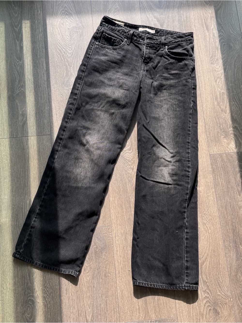 Levi’s low loose womens Black Denim Jeans
